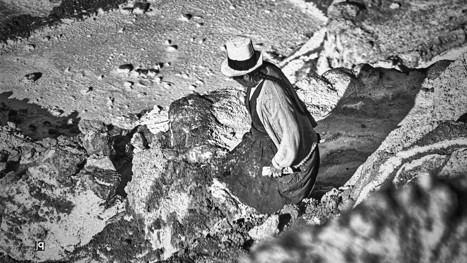 Maras Salt Mine, Cusco - Peru people